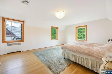 340 Broad Avenue Englewood NJ 07631