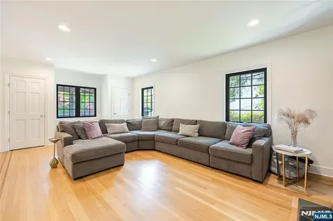 340 Broad Avenue Englewood NJ 07631