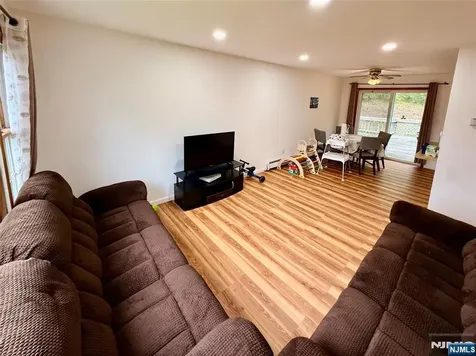 154 Cork Hill Franklin NJ 07416