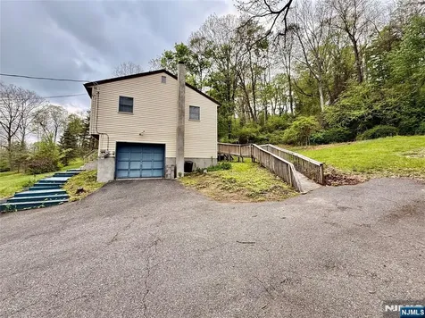 154 Cork Hill Franklin NJ 07416