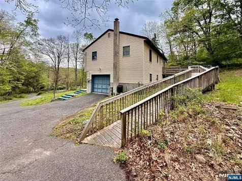 154 Cork Hill Franklin NJ 07416