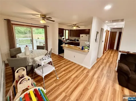 154 Cork Hill Franklin NJ 07416