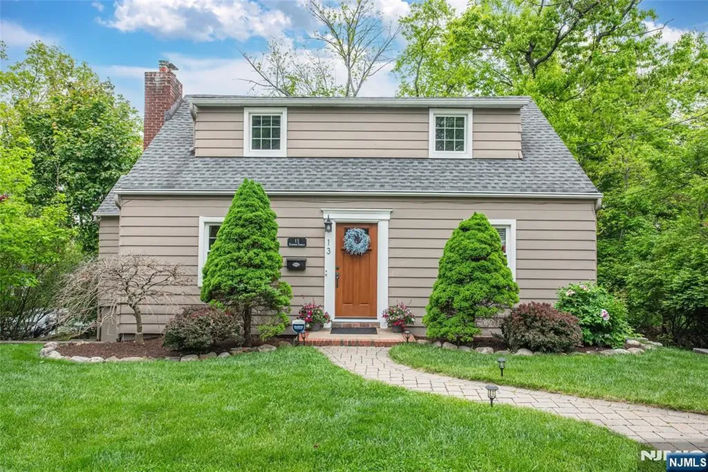 13 Elmwood Terrace Wayne NJ 07470