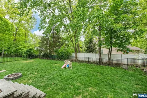 13 Elmwood Terrace Wayne NJ 07470