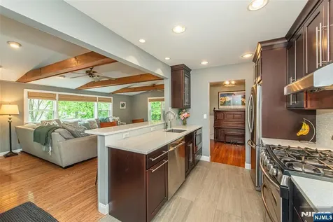 13 Elmwood Terrace Wayne NJ 07470