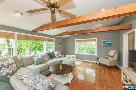 13 Elmwood Terrace Wayne NJ 07470