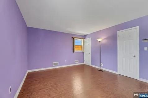 157 Highland Avenue Bergenfield NJ 07621