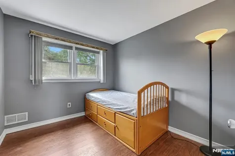 157 Highland Avenue Bergenfield NJ 07621