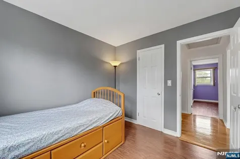 157 Highland Avenue Bergenfield NJ 07621