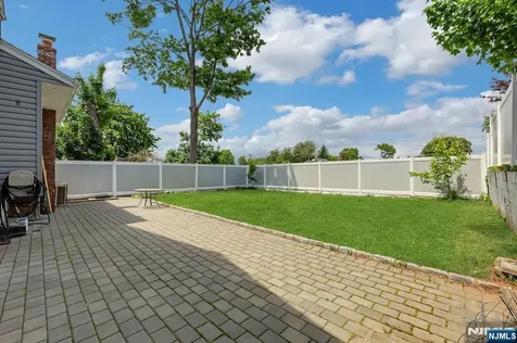 157 Highland Avenue Bergenfield NJ 07621