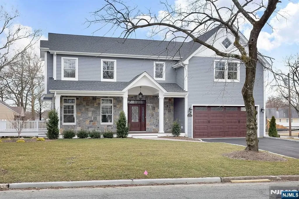 582 Green Valley Road Paramus NJ 07652