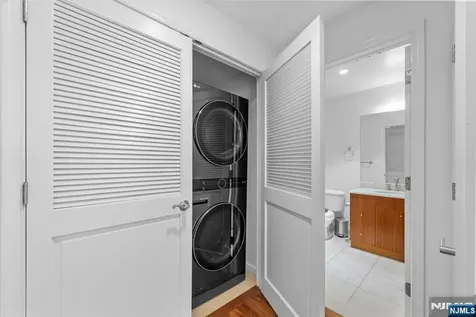 3103 City Place Edgewater NJ 07020