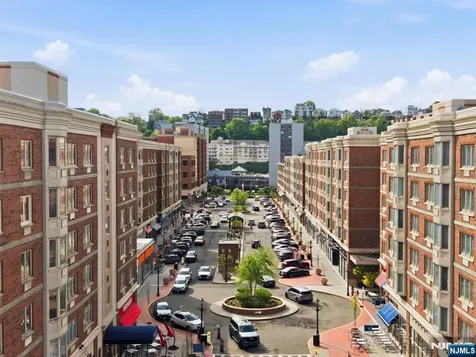 3103 City Place Edgewater NJ 07020