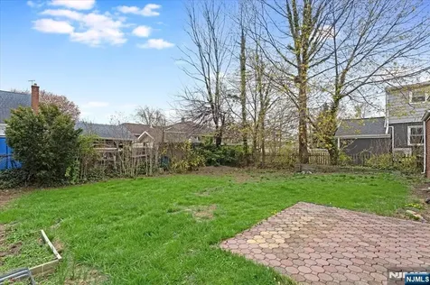 140 Palsa Avenue Elmwood Park NJ 07407