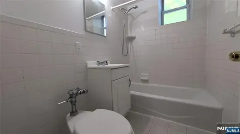 218 Broad Avenue Leonia NJ 07605
