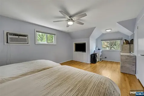 917 E Lawn Drive Teaneck NJ 07666