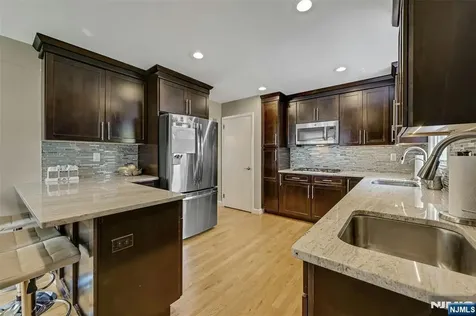 917 E Lawn Drive Teaneck NJ 07666