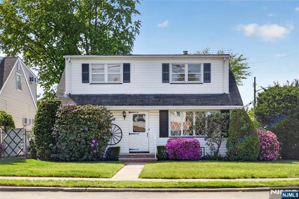 180 Oxford Avenue Saddle Brook NJ 07663