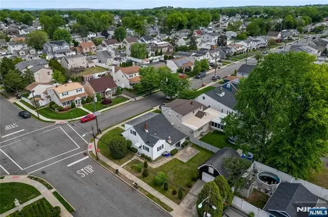 180 Oxford Avenue Saddle Brook NJ 07663
