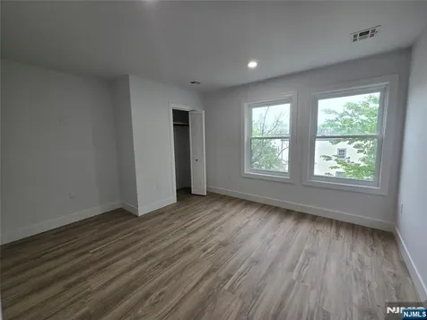 15 Chestnut Avenue Irvington NJ 07111