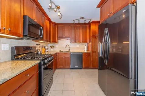 146 E Whisper Way Roxbury Township NJ 07852