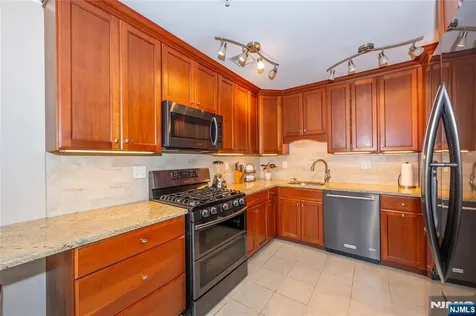 146 E Whisper Way Roxbury Township NJ 07852