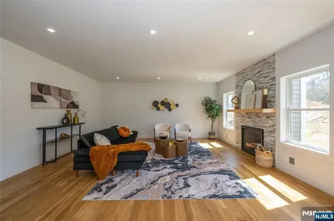 7 Emerald Drive Hardyston NJ 07419
