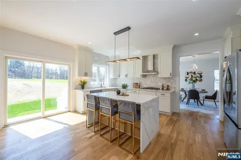 7 Emerald Drive Hardyston NJ 07419