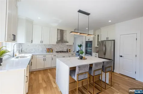 7 Emerald Drive Hardyston NJ 07419