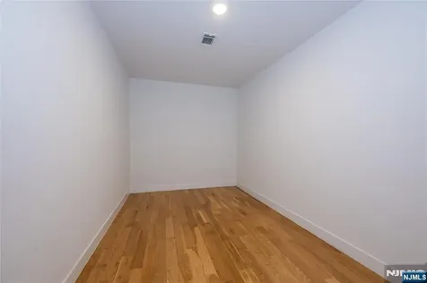 7 Emerald Drive Hardyston NJ 07419
