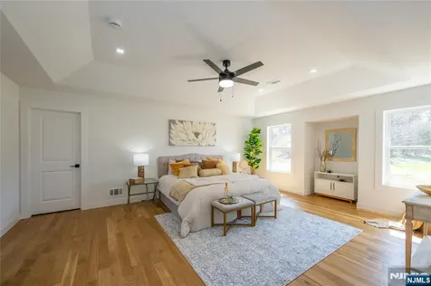 7 Emerald Drive Hardyston NJ 07419