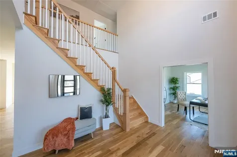 7 Emerald Drive Hardyston NJ 07419