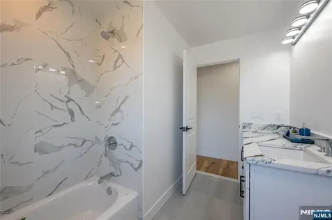 7 Emerald Drive Hardyston NJ 07419