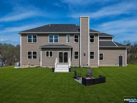 7 Emerald Drive Hardyston NJ 07419