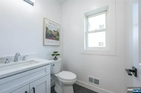 7 Emerald Drive Hardyston NJ 07419