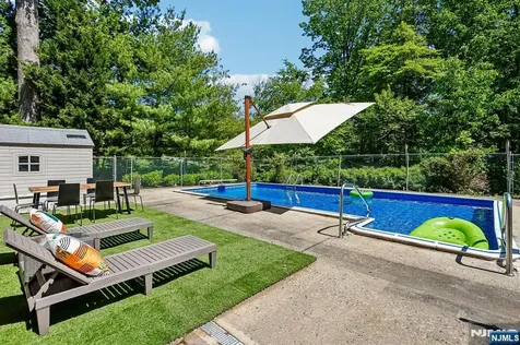 881 Bordentown Avenue South Amboy NJ 08879