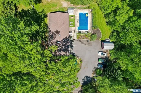 881 Bordentown Avenue South Amboy NJ 08879