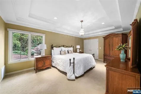 65 Arcadia Court Harrington Park NJ 07640