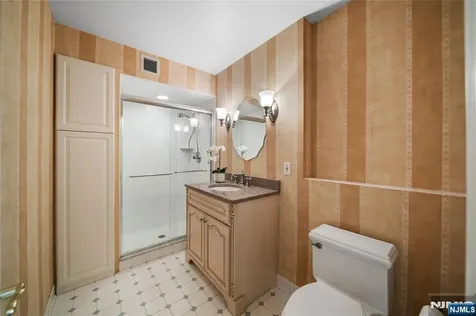 65 Arcadia Court Harrington Park NJ 07640