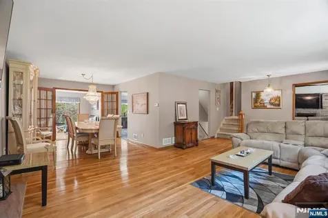 262 Timber Drive Berkeley Heights NJ 07922