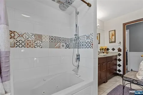 65 Miller Avenue Elmwood Park NJ 07407