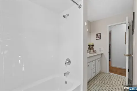 65 Miller Avenue Elmwood Park NJ 07407