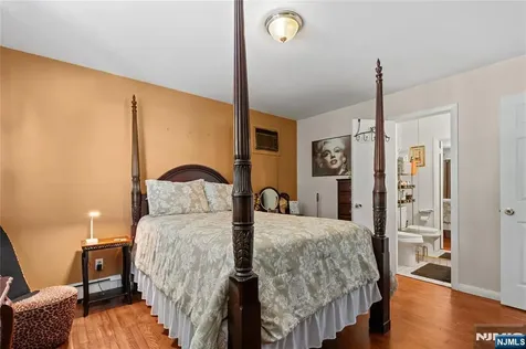 65 Miller Avenue Elmwood Park NJ 07407