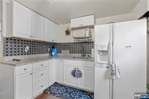 65 Miller Avenue Elmwood Park NJ 07407