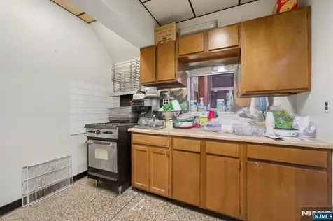 267 Walker Street Fairview NJ 07022