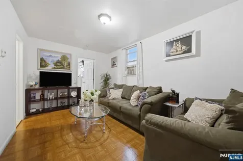 267 Walker Street Fairview NJ 07022