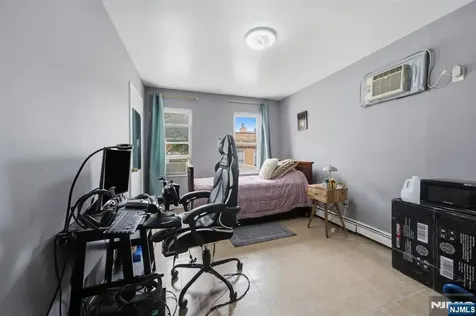 267 Walker Street Fairview NJ 07022