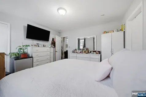 267 Walker Street Fairview NJ 07022