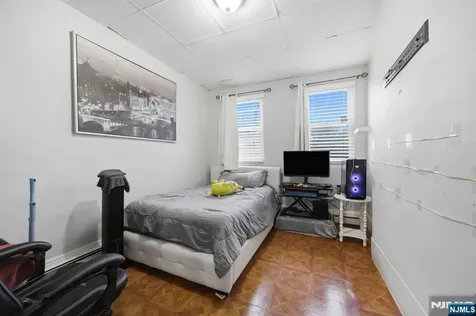 267 Walker Street Fairview NJ 07022