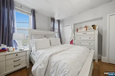 267 Walker Street Fairview NJ 07022